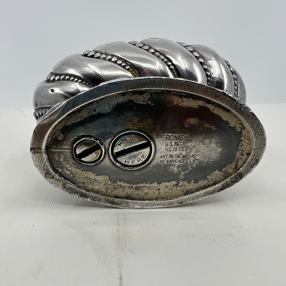 MidCentury American Silver Plate Art Deco Crown Table Lighter by Ronson - Picture 6 of 10